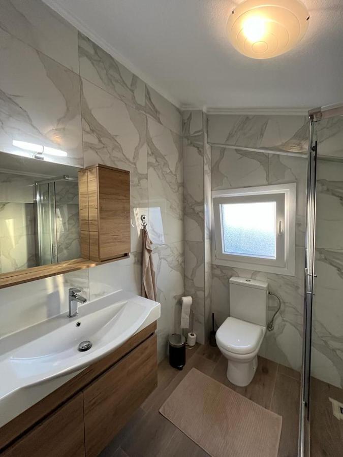 Blue Fish Luxury Villa Nikiti  Bagian luar foto